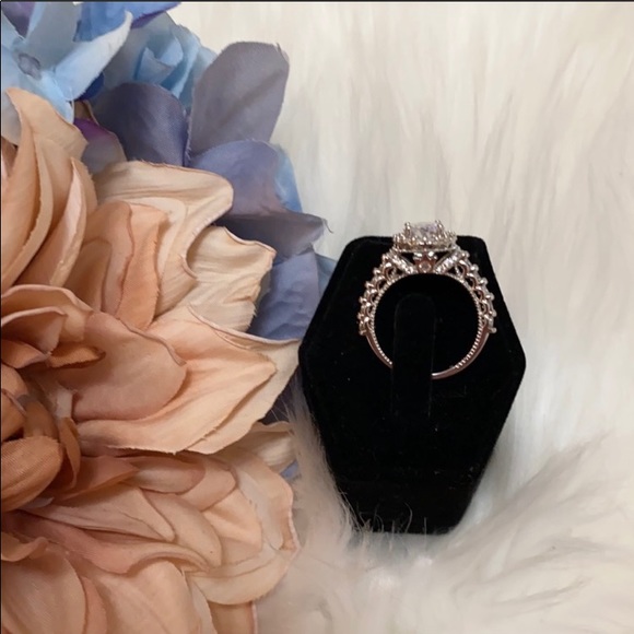 Halo Ring With Gorgeous Engagement Setting CZ Stones 925 NEW! - Picture 3 of 6